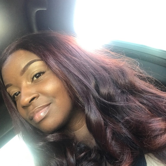 Meet your Posher, Janelle - Picture 1 of 1